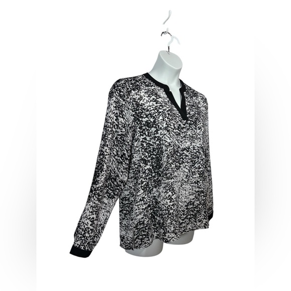 NEW, Kenneth Cole Select, Blouse, Black & White Abstract Print (XL) - Picture 6 of 10